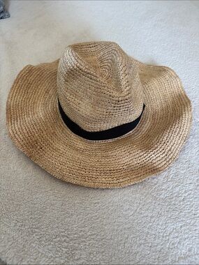 J. Crew Foldable Straw Sun Hat with Black Band. Size M/L